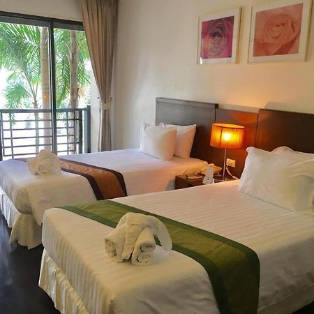 Hotel Suwan Golf & Country Club Nakhon Pathom Esterno foto