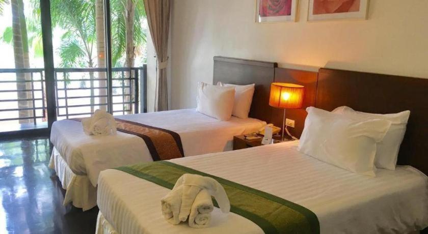 Hotel Suwan Golf & Country Club Nakhon Pathom Esterno foto