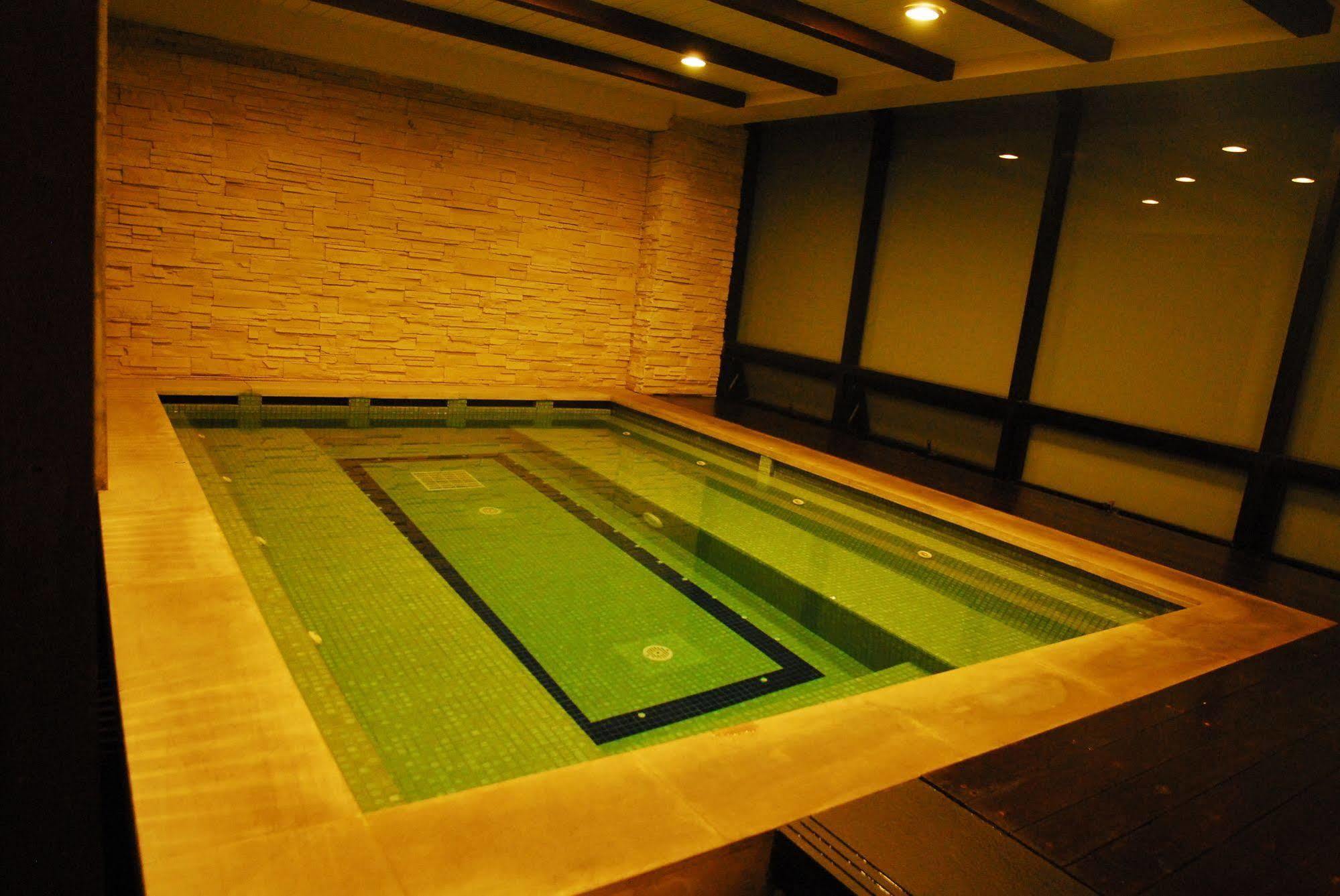 Hotel Suwan Golf & Country Club Nakhon Pathom Esterno foto