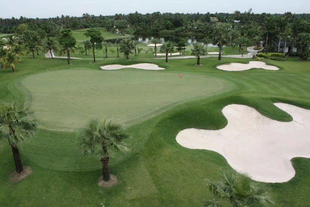 Hotel Suwan Golf & Country Club Nakhon Pathom Esterno foto
