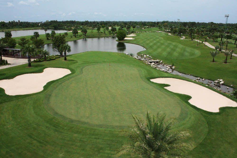 Hotel Suwan Golf & Country Club Nakhon Pathom Esterno foto